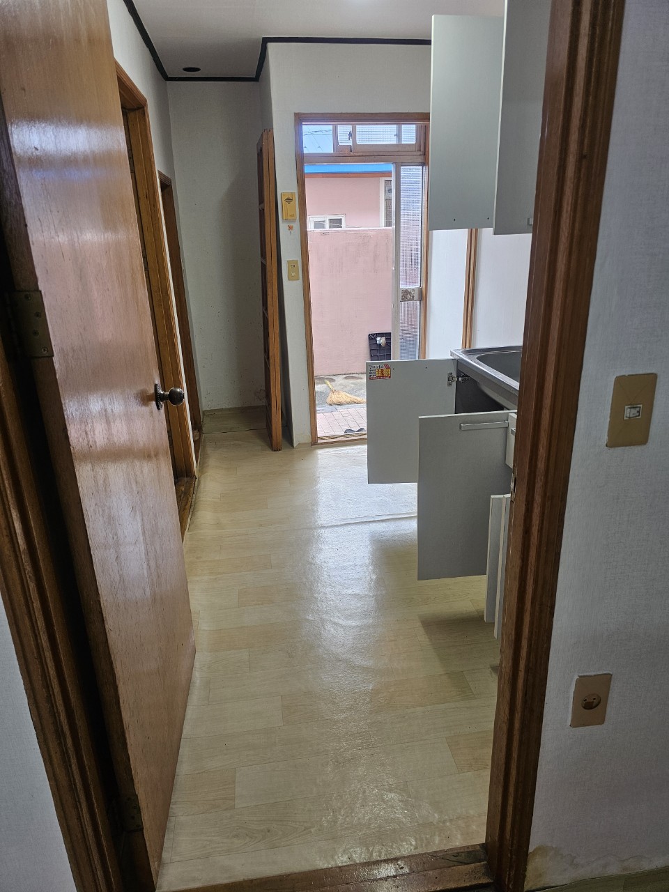 울산 남구 폐업폐기물처리 작업 후 정리 완료 사진 2