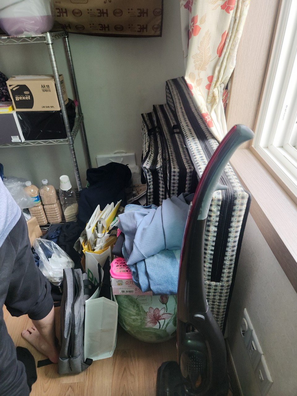 통영 쓰레기집청소 작업 전 폐기물 현장 사진 1