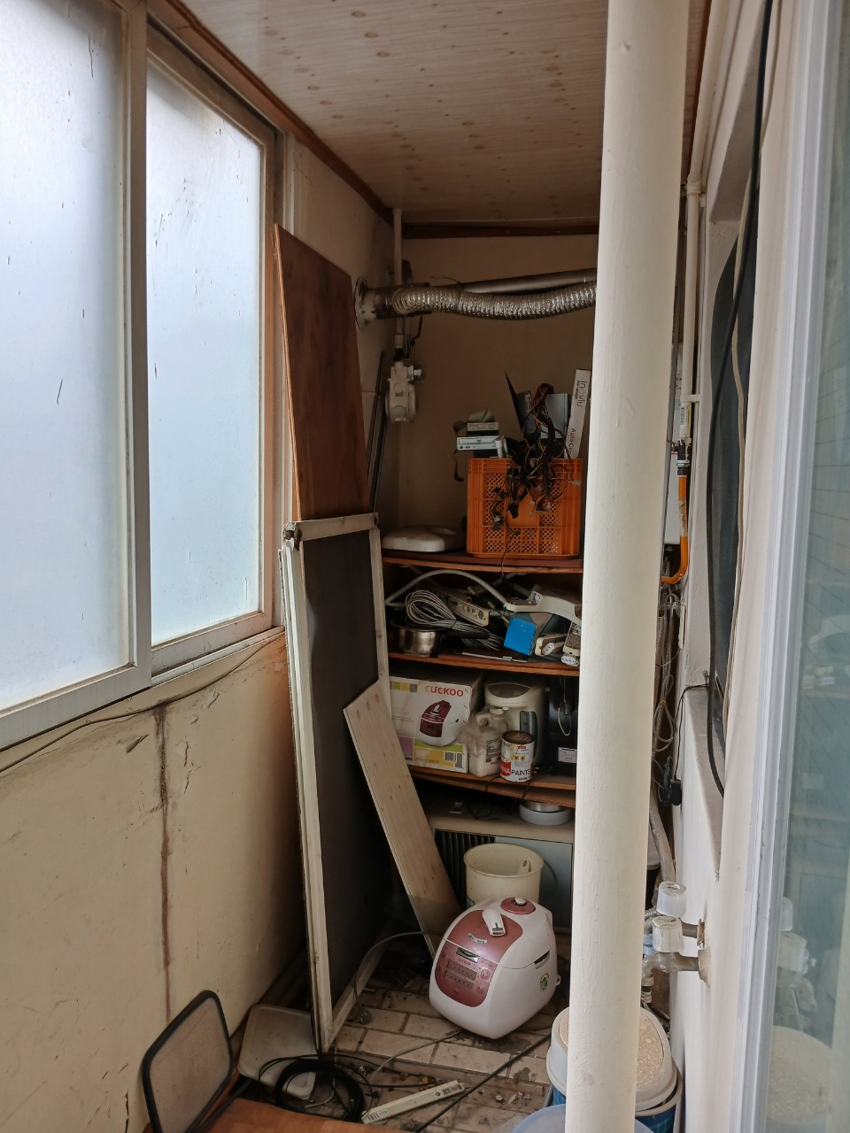 부산 부산진구 폐업폐기물처리 작업 전 폐기물 현장 사진 1