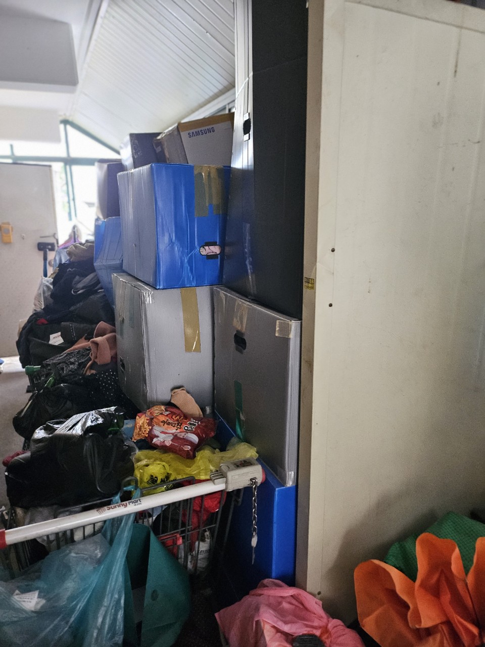 김해 가정폐기물처리 폐기물 분류 과정 사진 1
