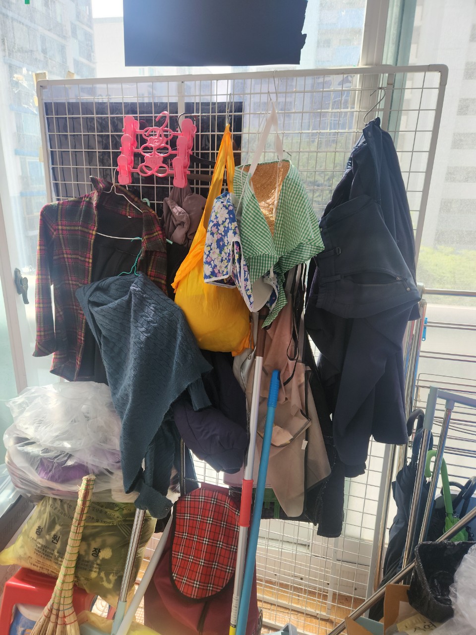 부산 금정구 가정폐기물처리 폐기물 분류 과정 사진 1